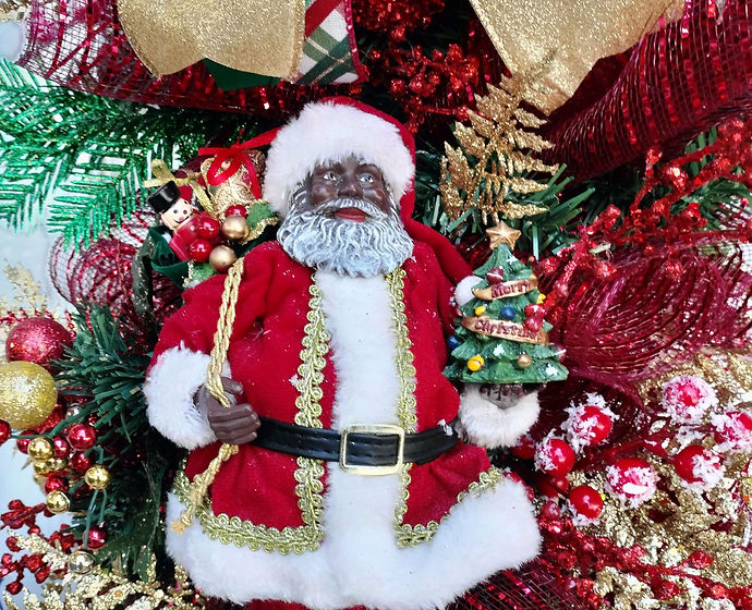 Elegant Santa Claus Holiday Swag