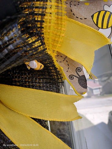 Bumble Bee Wreath