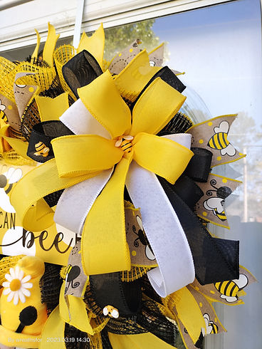 Bumble Bee Wreath
