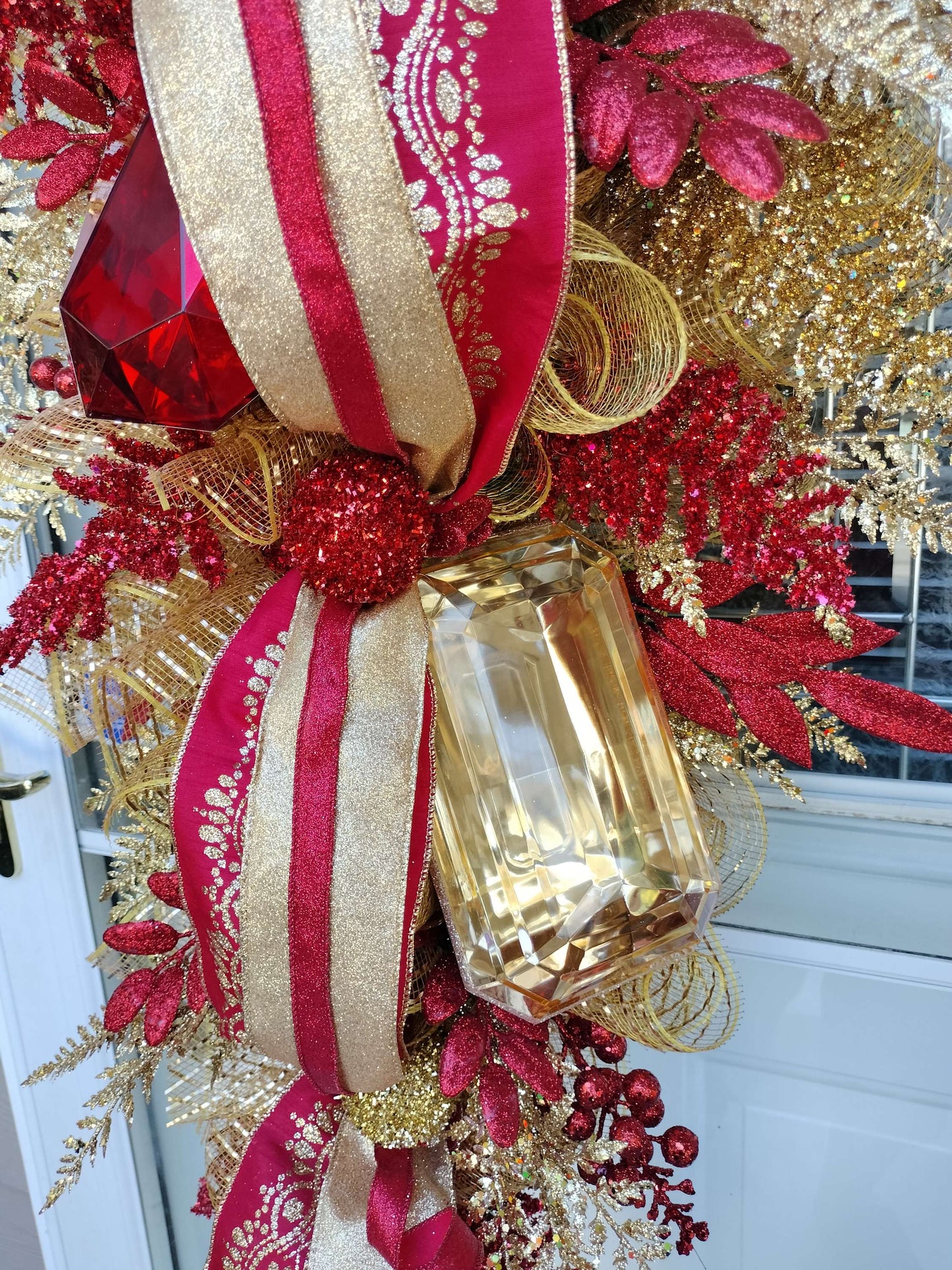 Luxurious Red & Gold Holiday Swag – Elegant Christmas Door Decoration