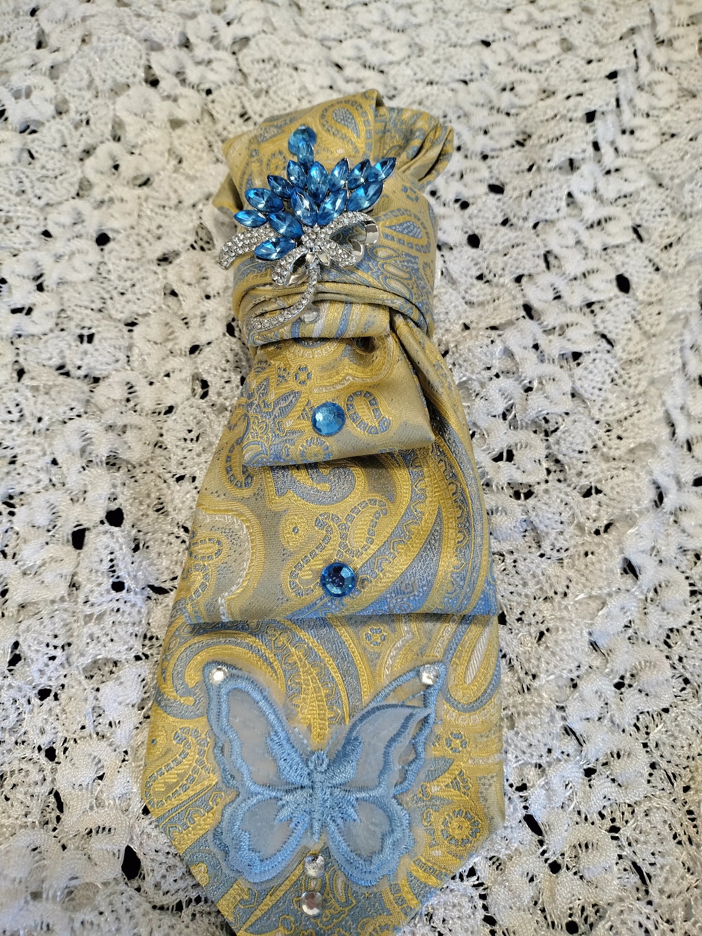 Elegant Gold & Sky Blue Floral Tie, Cap & Pearl Set