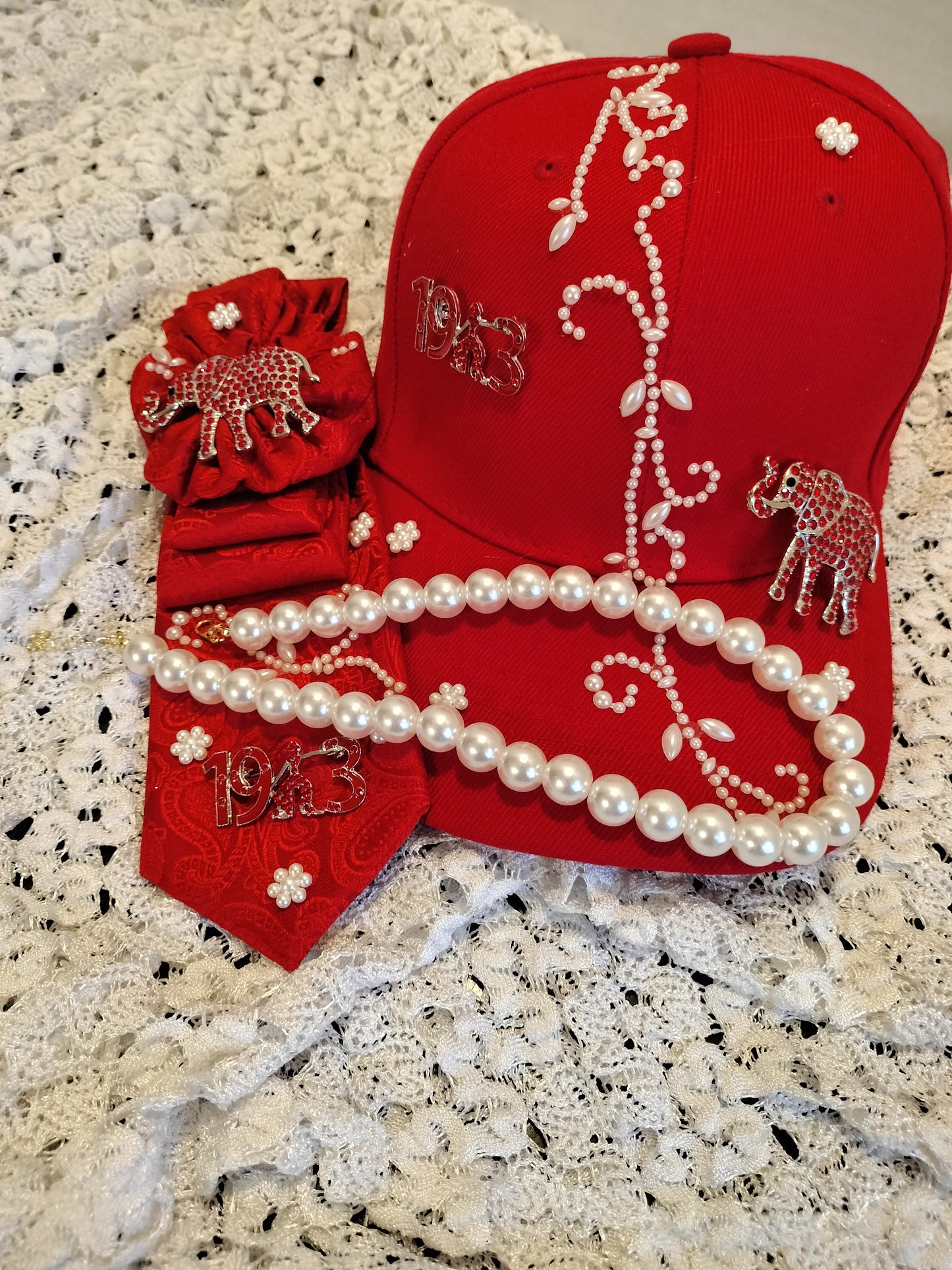Elegant Red Pearl Cap and Tie Set