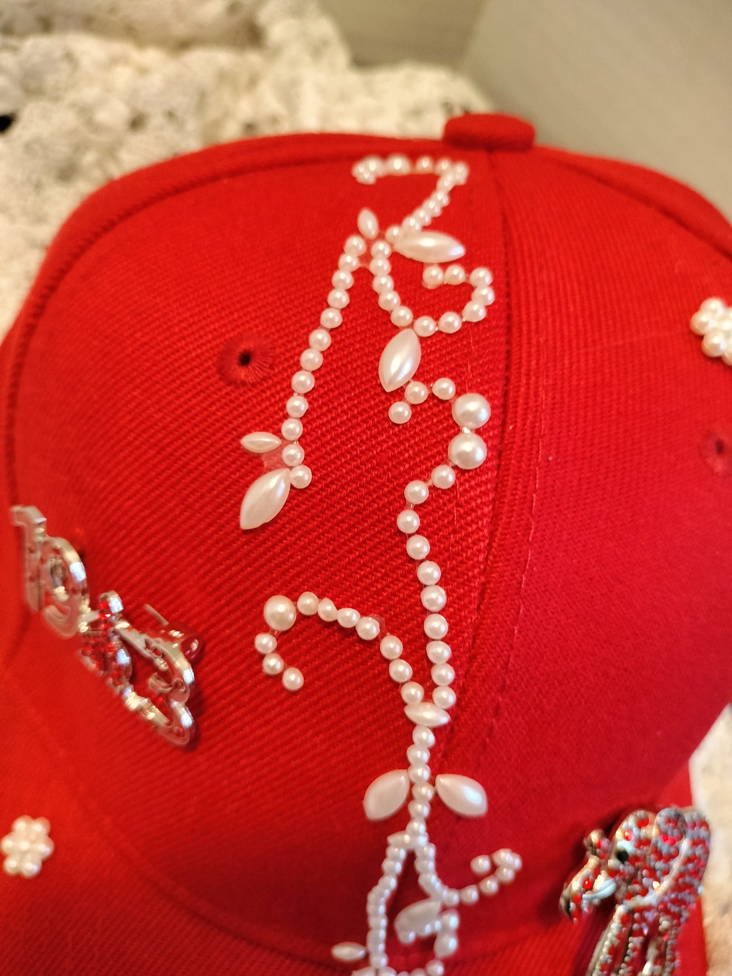Elegant Red Pearl Cap and Tie Set