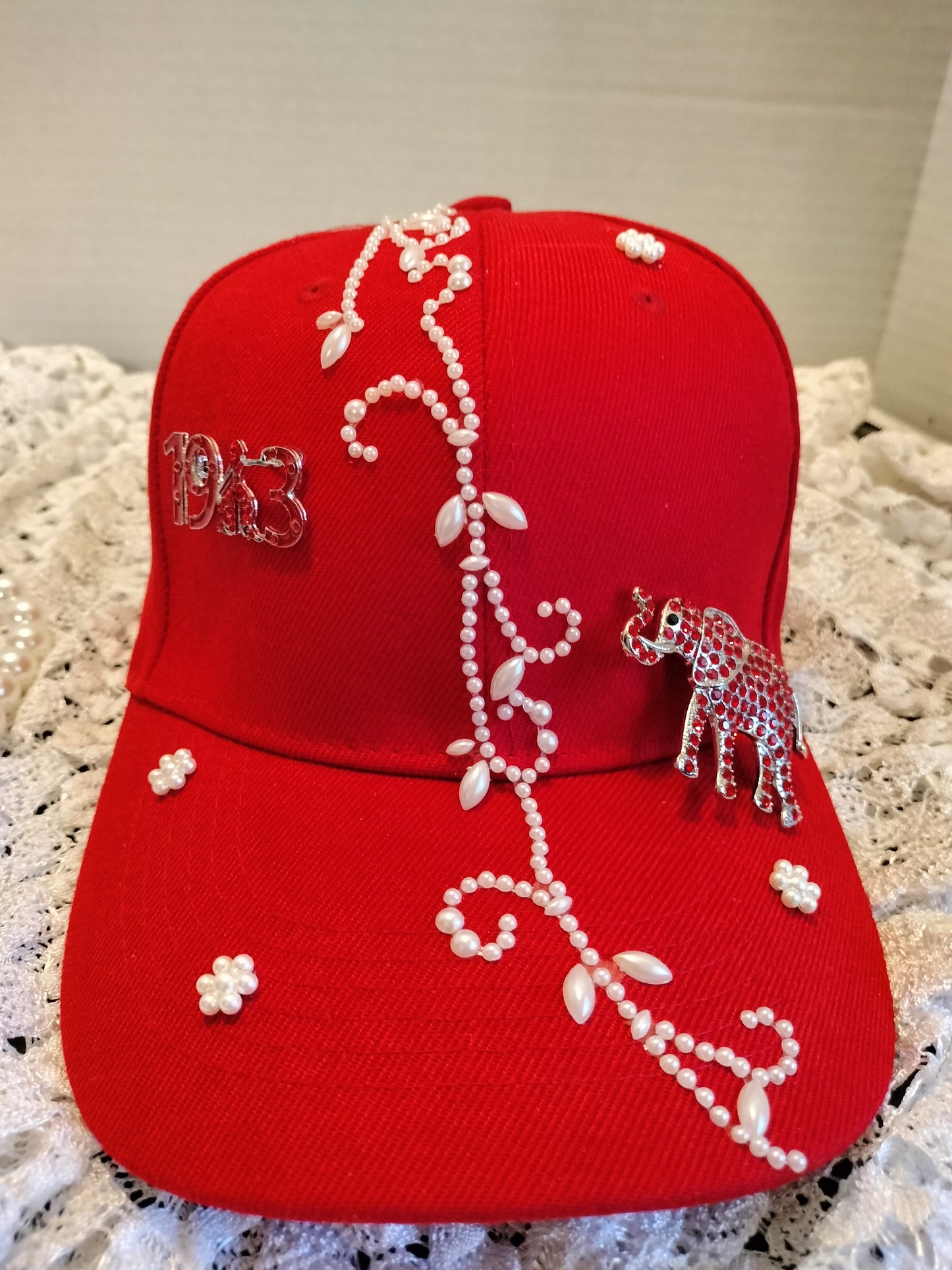 Elegant Red Pearl Cap and Tie Set